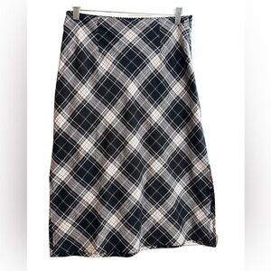 Forever 21 Black and White Plaid A-Line Skirt Size M